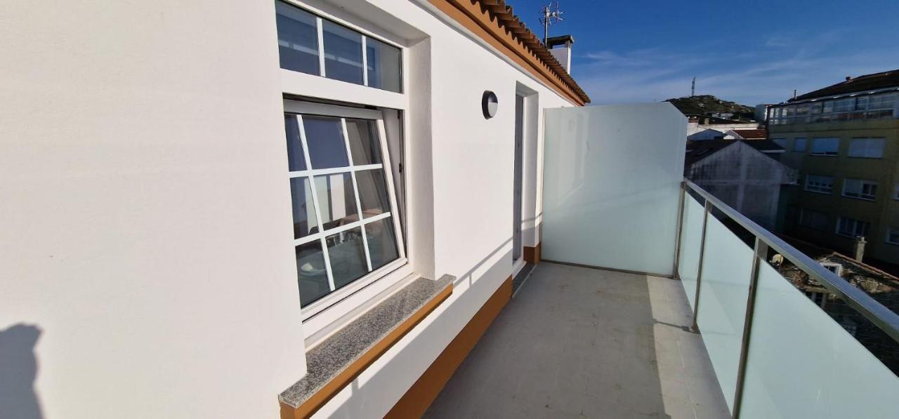Estudios En Plaza Cabo Da Vila Centro Muxia Bagian luar foto